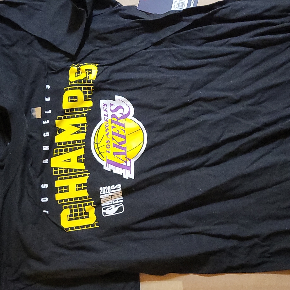 Champs T-ShirtLakers Champs